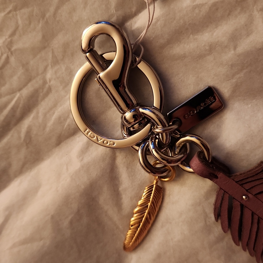 Coach Lilac Feather Keychain with Small Gold Feather ***SEE NOTE*** ***SEE PICS* - Picture 4 of 10
